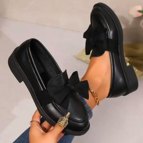 Mocasines de diseño con lazo