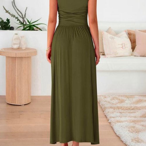 VESTIDO FRUNCIDO SIN MANGAS CON CINTURA ALTA