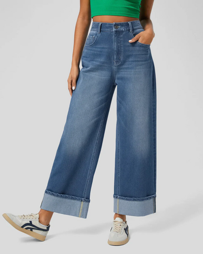 PANTALÓN CON CINTURA ALTA Y BOTAS ANCHAS